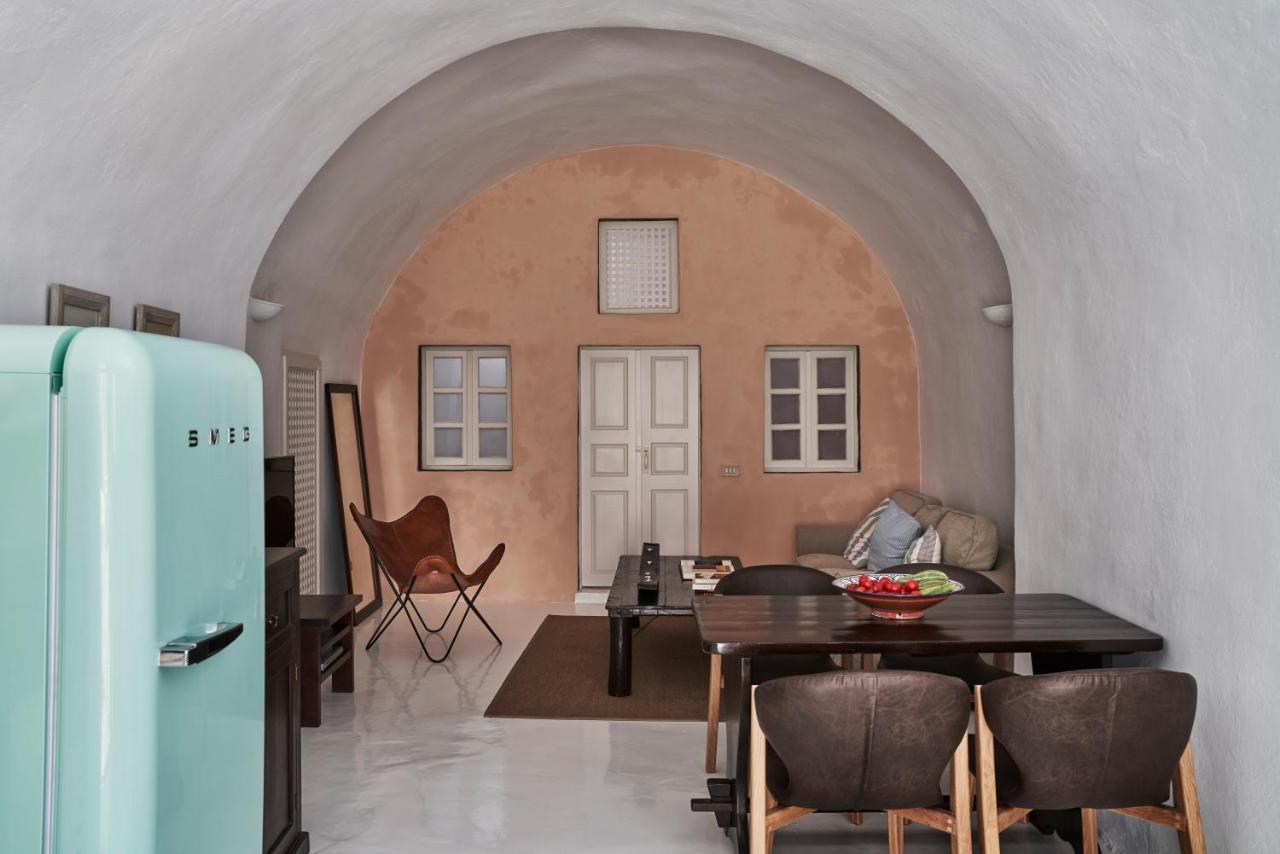 2 Bedroom Charming Villa With Outdoors Jacuzzi Megalochori (Santorini) Exterior foto