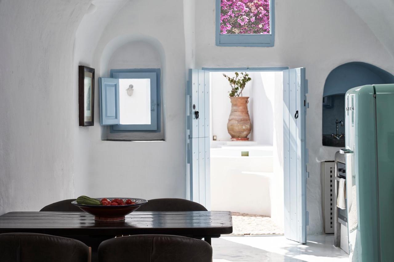 2 Bedroom Charming Villa With Outdoors Jacuzzi Megalochori (Santorini) Exterior foto