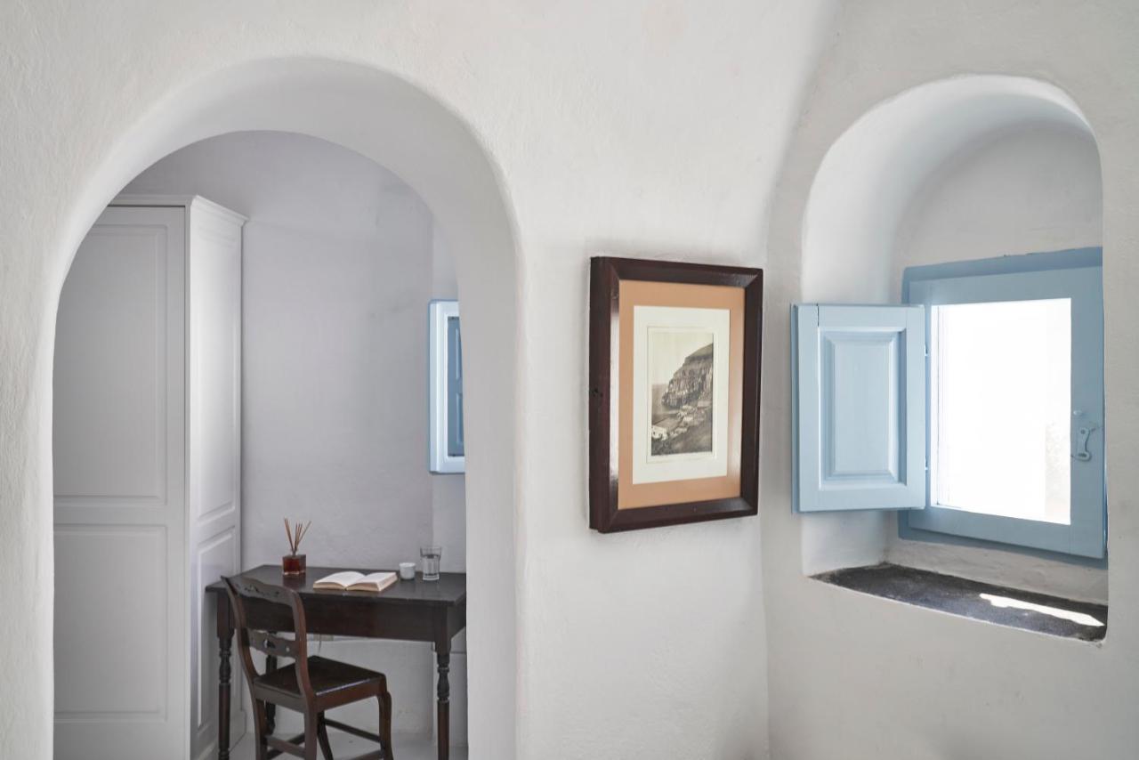 2 Bedroom Charming Villa With Outdoors Jacuzzi Megalochori (Santorini) Exterior foto