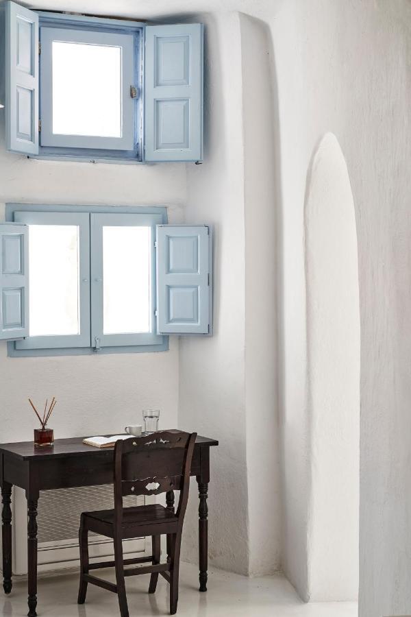 2 Bedroom Charming Villa With Outdoors Jacuzzi Megalochori (Santorini) Exterior foto